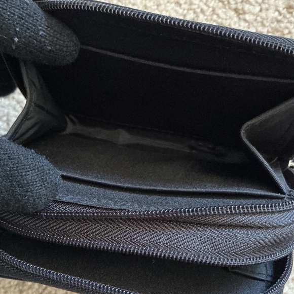 Buxton Black Genuine Leather Double Zip Accordion Card Case. - Picture 7 of 10